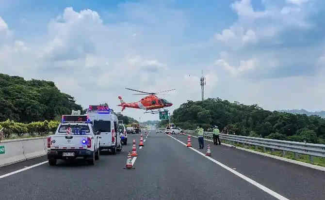 和政高速公路汽车救援案例